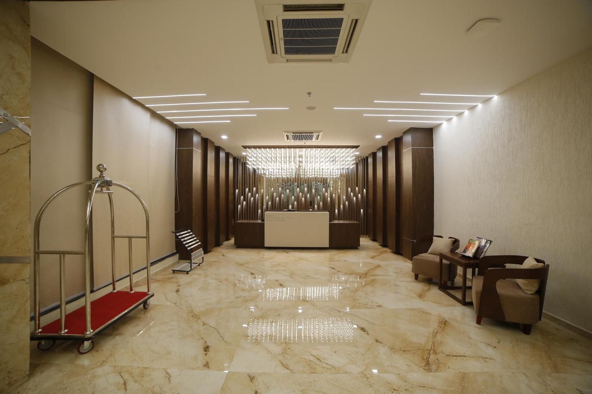 Hotel Annapurna De Royal Guntūr 外观 照片