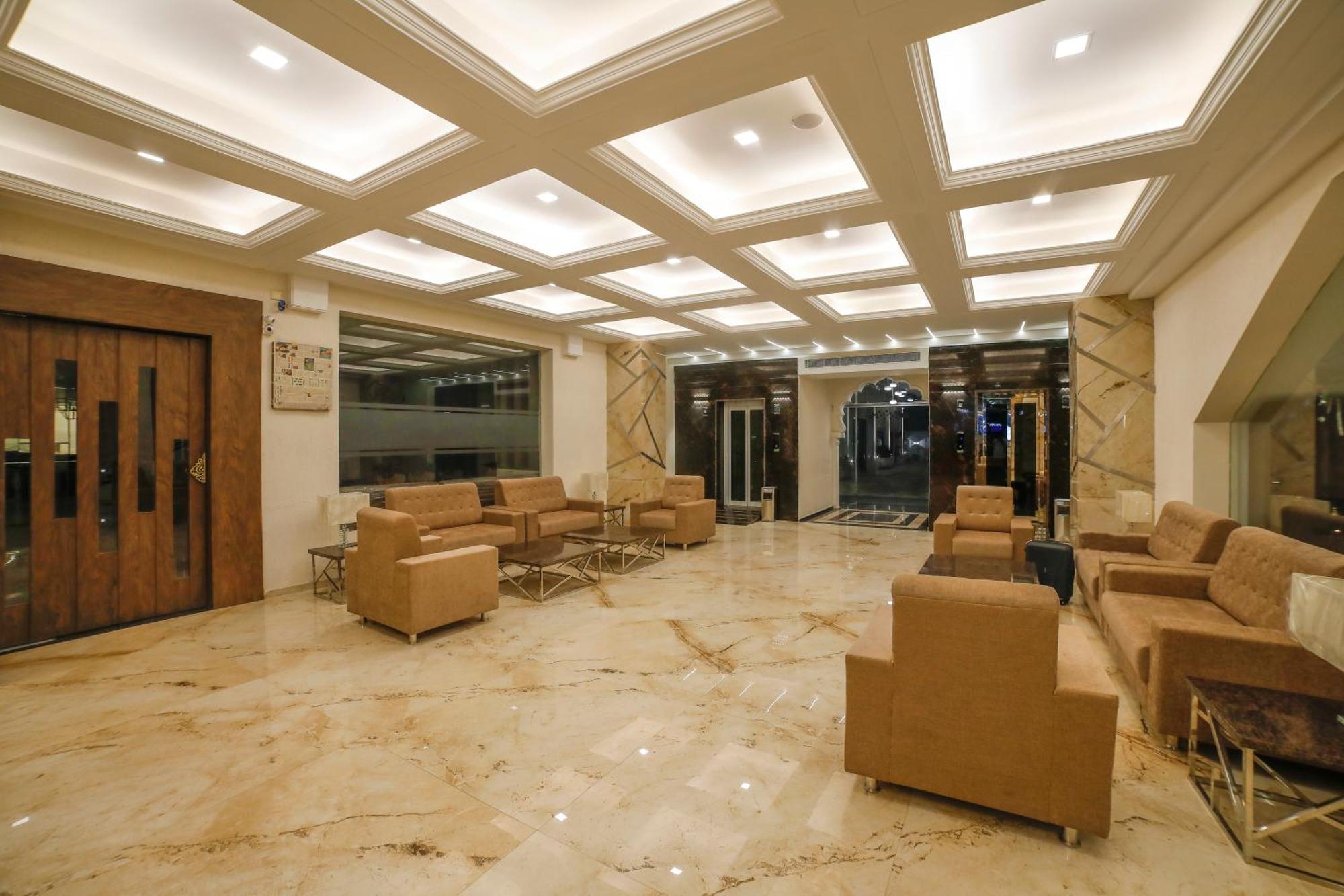 Hotel Annapurna De Royal Guntūr 外观 照片